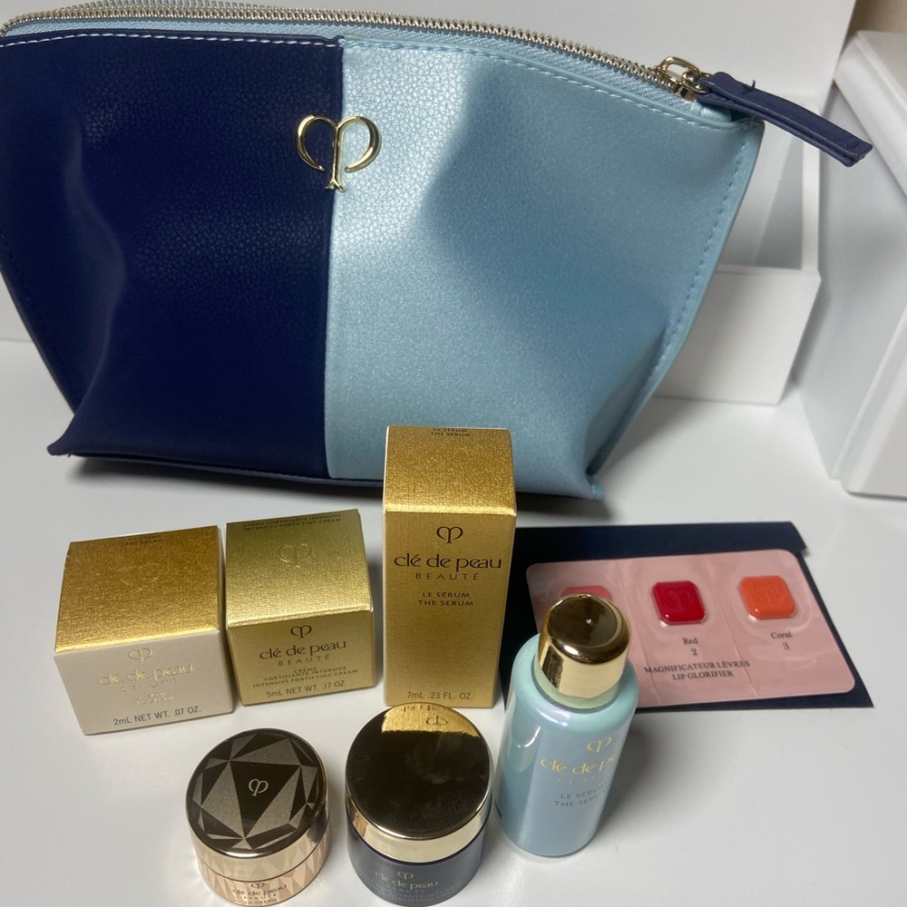 Cle de peau set